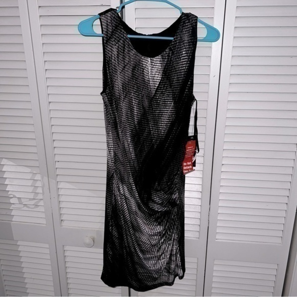 Women’s Nine West Black Dress with Zip up Back Size 6